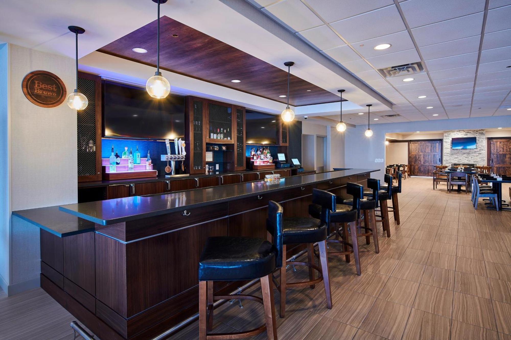 Four Points By Sheraton Cleveland-eastlake Hotel 4*