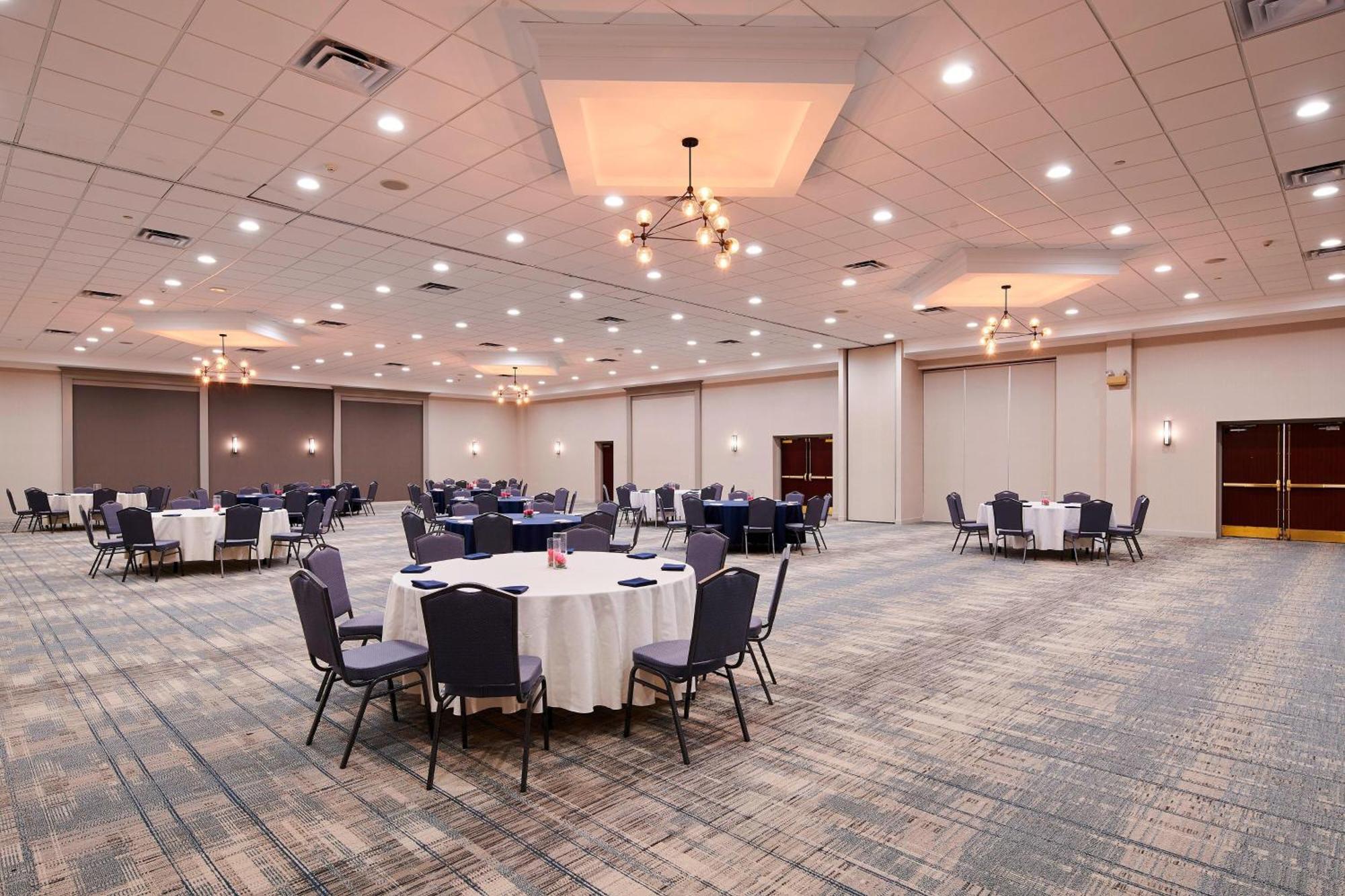 Four Points By Sheraton Cleveland-eastlake Hotel Eastlake