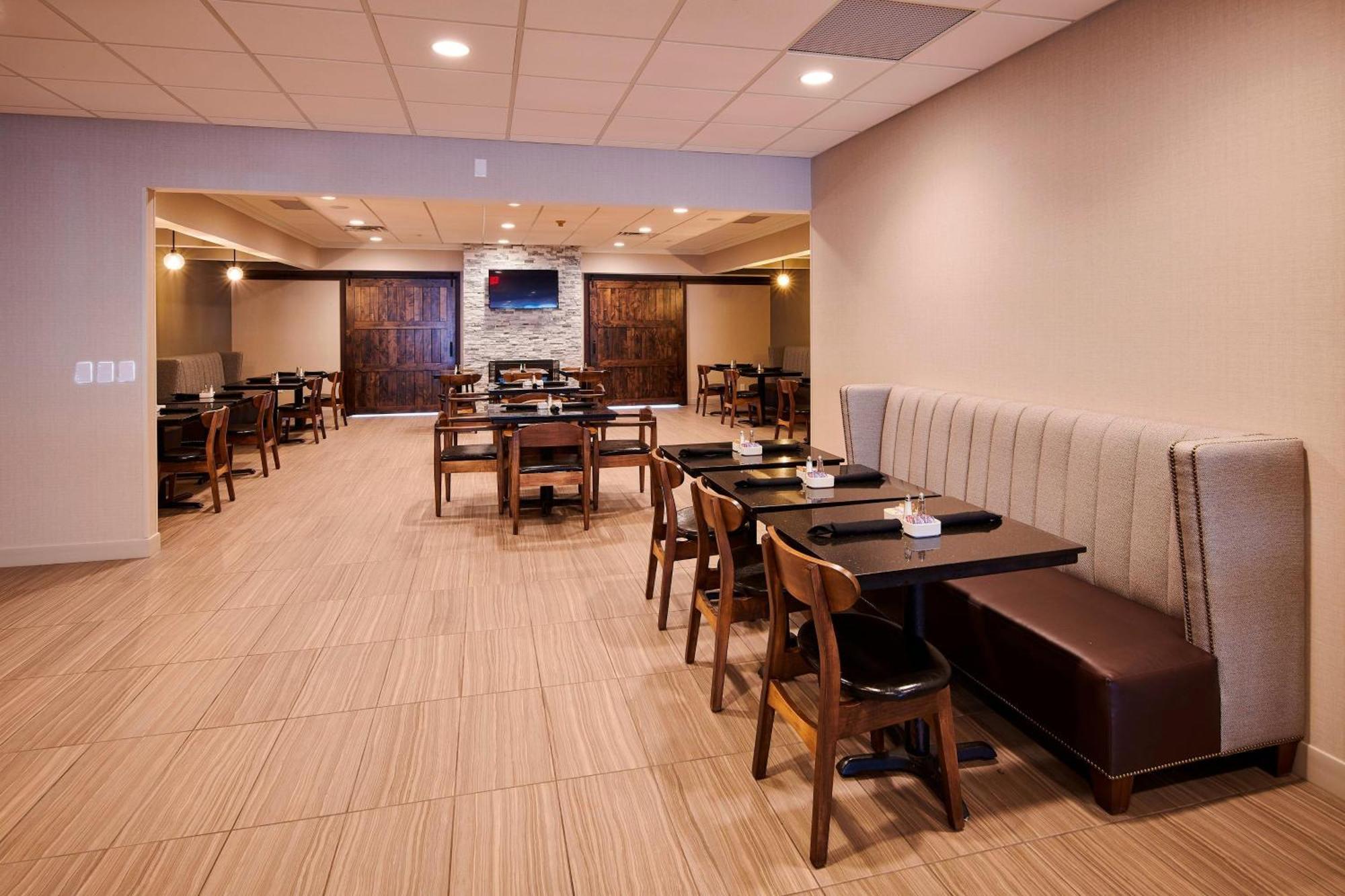 Four Points By Sheraton Cleveland-eastlake Eastlake