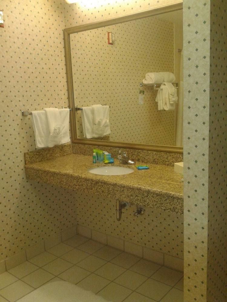 Four Points By Sheraton Cleveland-eastlake Eastlake